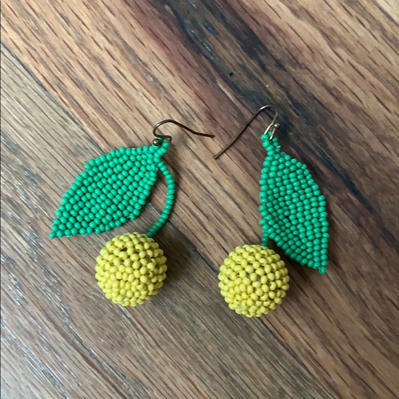 Jewelry - Beaded lemon earrings
